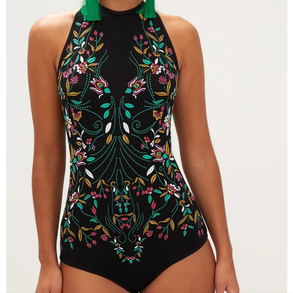 PrettyLittleThing Embroidered Print Bodysuit